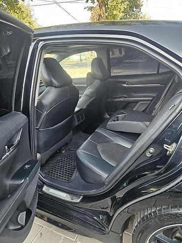 suzuki shift: Toyota Camry: 2020 г., Седан — 8