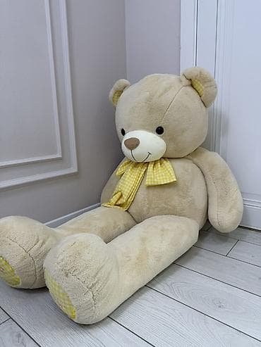 toy: Огромный плюшевый мишка кремового цвета с большой жёлтой клетчатой — 3
