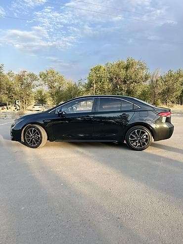 низкопрофиль: Toyota Levin: 2021 г., 1.8 л, Автомат, Гибрид, Седан — 5