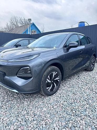 Электромобиль кроссовер (компактный SUV) Основные особенности: -