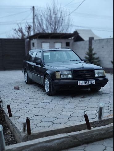 Mercedes-Benz W124: 1992 г., 2.3 л, Механика, Бензин, Универсал at lalafo.kg Mercedes-Benz W124: 1992 г., 2.3 л, Механика, Бензин, Универсал