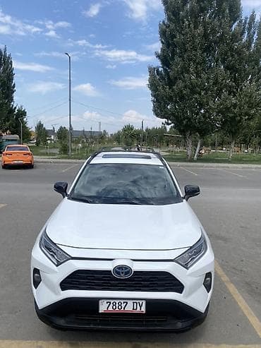 малалитровые машины автомат: Toyota RAV4: 2021 г., 2.5 л, Вариатор, Гибрид, Кроссовер — 2