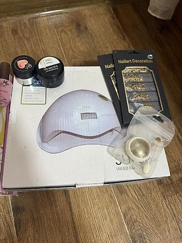 мылный станок: Набор для маникюра/гелевого покрытия Состав: - UV/LED лампа Sun — 3