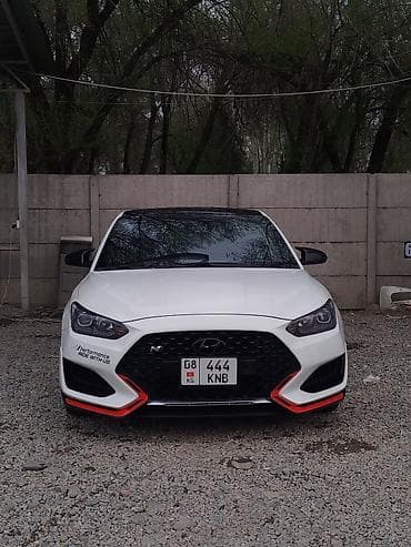 гц 8: Hyundai Veloster: 2018 г., 1.6 л, Робот, Бензин, Хэтчбэк — 2