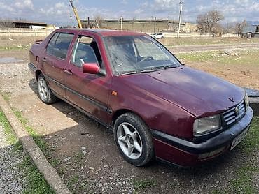 golf vento: Volkswagen Vento: 1993 г., 1.8 л, Ручные, Бензин, Седан — 3