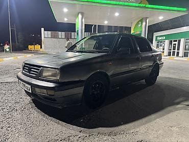 двери на венто: Volkswagen Vento: 1992 г., Механика, Седан — 1