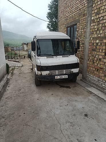 потолок мерс: Mercedes-Benz : 1991 г., 2.9 л, Механика, Дизель, Фургон — 2