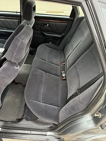 авид 80: Audi 80: 1993 г., 2 л, Механика, Бензин, Седан — 6