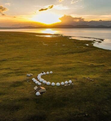 с.к.кыдыралиев а.б.урдалетова г.м.дайырбекова 6 класс: Боз үйлөр сатылат, Каркасы Жыгач, 85 баш, Диаметри: 6 метр — 2