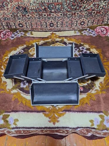 Прокат одежды: Бьюти кейс для косметики, можно и для бижутерии б/у в хорошем — 4