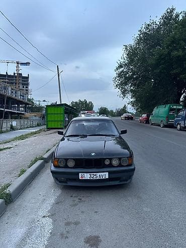 gac aion v plus 2025: BMW 5 series: 1990 г., 2.5 л, Механика, Бензин, Седан — 1