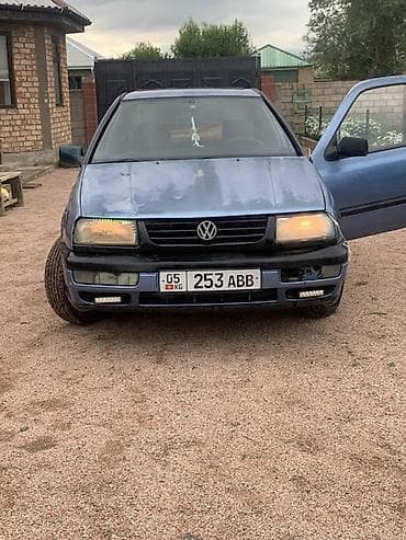 mini jack: Volkswagen Vento: 1994 г., 1.6 л, Механика, Бензин, Седан — 4
