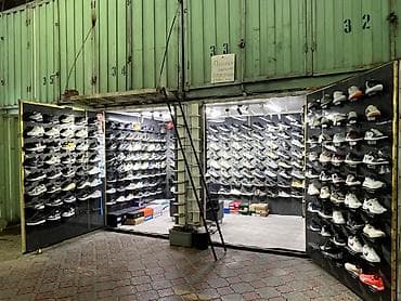 Продается контейнер на рынке дордой, оберон форт 25 ряд, 33-34