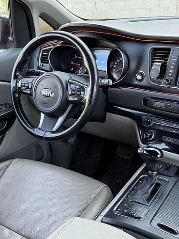 fit 2016: Kia Carnival: 2016 г., 2.2 л, Автомат, Бензин, Минивэн — 10