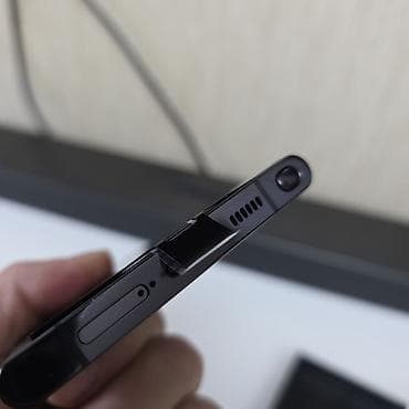 nokia 9: Samsung Galaxy S22 Ultra, Б/у, 256 ГБ, цвет - Черный, eSIM — 4