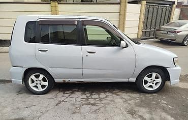 Nissan: Nissan Cube: 2000 г., 1.3 л, Автомат, Бензин, Универсал — 4