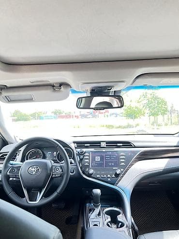 продаю кант: Toyota Camry: 2018 г., 2.5 л, Автомат, Бензин, Седан — 2