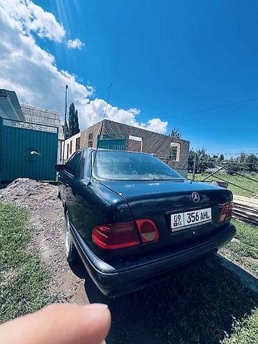 Mercedes-Benz E-Class: 1995 г., 2.3 л, Автомат, Газ, Седан — 6