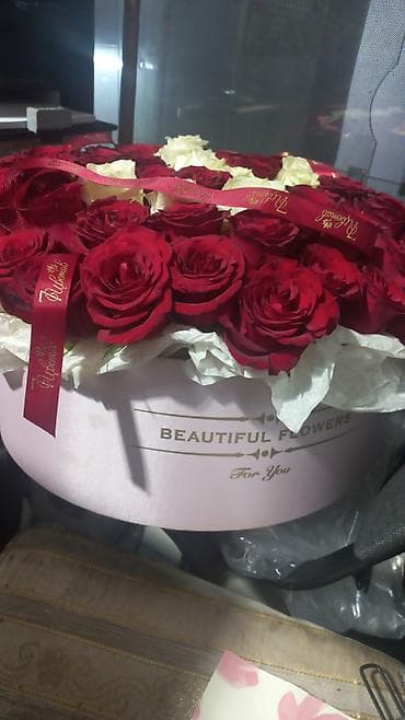 для цветов: Большая композиция роз в коробке 101 роза - Красивая шляпная коробка — 4