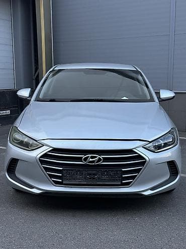 машина 30000: Hyundai Elantra: 2018 г., 2 л, Седан — 2
