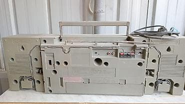 video cassette player: Портативный магнитофон Sharp с двойной кассетной декой и — 2
