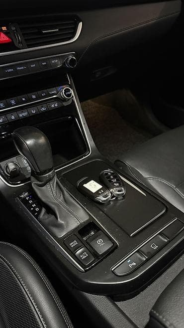 genesis 70: Hyundai Grandeur: 2019 г., 2.4 л, Вариатор, Гибрид, Седан — 5