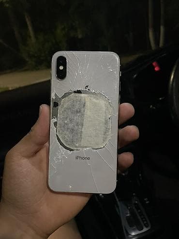 IPhone X, Б/у, 256 ГБ, Серебристый, Чехол, 75 %