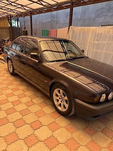 пятнашка такси: BMW 5 series: 1991 г., 2.5 л, Седан — 8