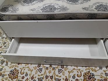 Кровати: Б/у Кровать с матрасом двухспальная ширина140см длина190 см - — 4