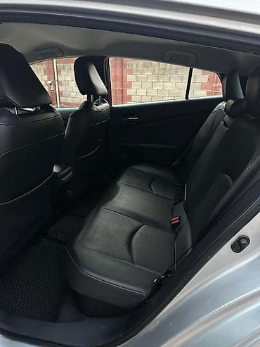 7 ка: Toyota Prius: 2017 г., 1.8 л, Гибрид, Седан — 10