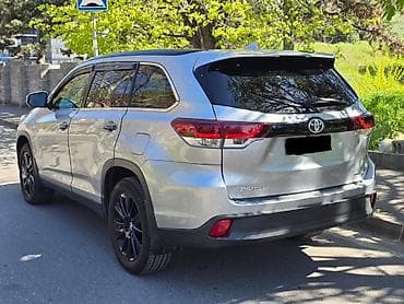 салон машины: Toyota Highlander: 2019 г., 3.5 л, Автомат, Бензин, Кроссовер — 4