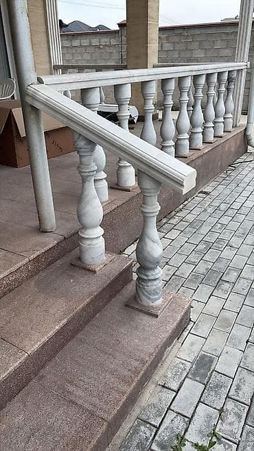 уго: Готовая балясина, Материал: Мрамор, Для крыльца, Б/у — 1