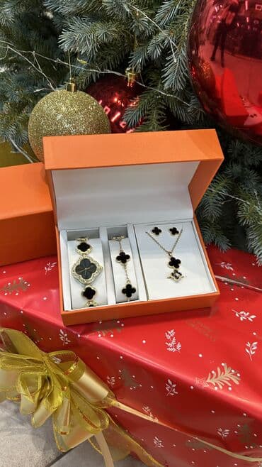 натуральный янтарь цена: АКЦИЯ всего 1500 сом 😱😱😱 Набор украшений Van Cleef . Футляр и упаковка — 2