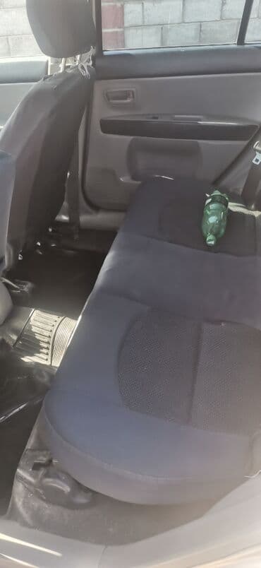 дом на кол: Mazda Demio: 2003 г., 1.3 л, Автомат, Бензин, Хэтчбэк — 6