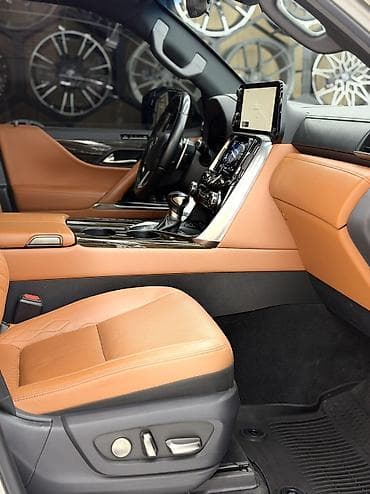 Lexus LX: 2022 г., 3.5 л, Автомат, Бензин, Внедорожник — 10