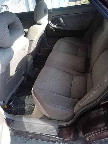 mini car: Mazda 626: 1994 г., Ручные, Седан — 5