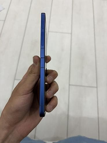samsund: Samsung Galaxy Z Flip7, Новый, 256 ГБ, цвет - Синий — 6