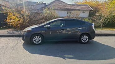 домкрат для машины цена: Toyota Prius: 2013 г., 1.8 л, Вариатор, Гибрид, Хетчбек — 11