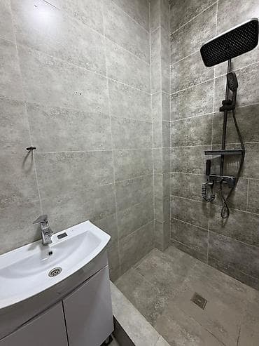 open space: Продажа магазинов В жилом доме, 180 м², Евроремонт, Утеплен, 1 этаж — 6
