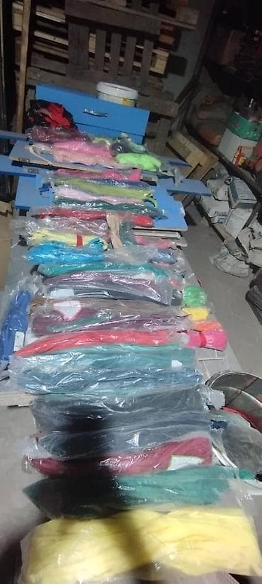 Молнии разных размеров. В основном потайные. Отдам дёшево. Закрыли