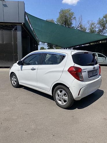 Chevrolet Spark: 2017 г., 1 л, Вариатор, Бензин, Хэтчбэк — 4