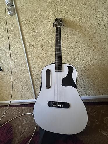 пианино детская: Акустическая гитара дредноут, двухцветная (белый топ, чёрные — 1