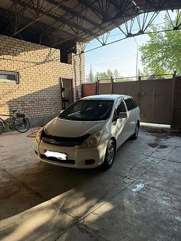 Toyota WISH: 2004 г., 1.8 л, Автомат, Бензин, Универсал