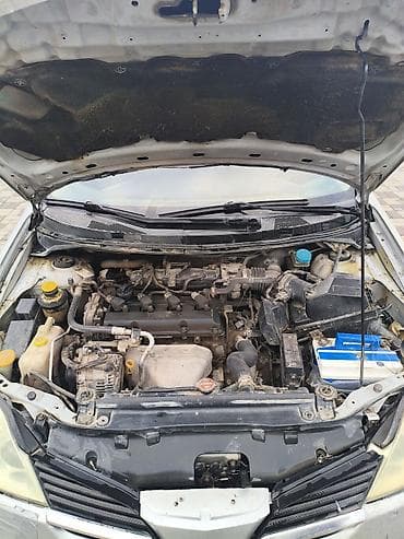 yuan plus byd: Nissan Primera: 2002 г., 2 л, Механика, Бензин, Универсал — 8