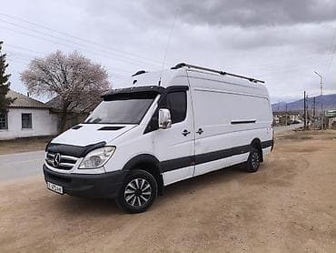 mitsubishi delica d5: Легкий грузовик, Mercedes-Benz — 1