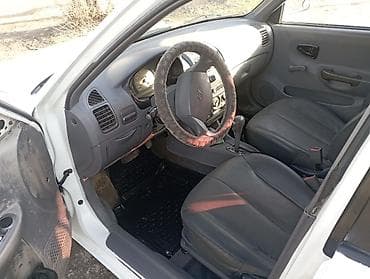 ford focus продажа: Hyundai Accent: 2000 г., 1.4 л, Автомат, Бензин, Седан — 4