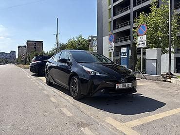 hundai porter: Toyota Prius: 2020 г., 1.8 л, Вариатор, Гибрид, Лифтбек — 1