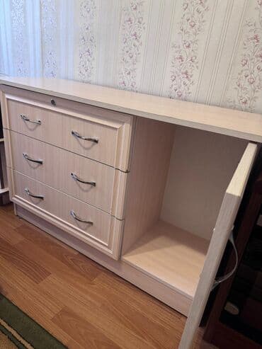 Комоды для одежды: Комод для одежды, Б/у, Без зеркала, ЛДСП, цвет - Белый, Бежевый, Самовывоз — 3