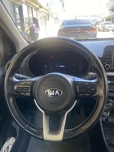 Продажа авто: Kia Morning: 2017 г., 1 л, Автомат, Газ, Хэтчбэк — 7