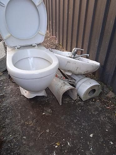 Туалетные столики: Унитаз Напольный, Материал: Фаянс — 1